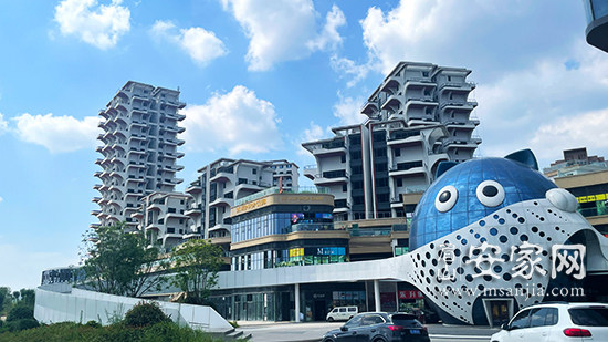 中欧建工创智中心雄踞成眉双城枢纽板块岷东新区,与政务中心毗邻而居